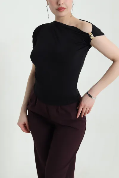Siyah Büzgülü Tokalı Sandy Kadın Bluz 454934
