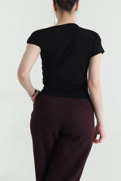 Siyah Büzgülü Tokalı Sandy Kadın Bluz 454934
