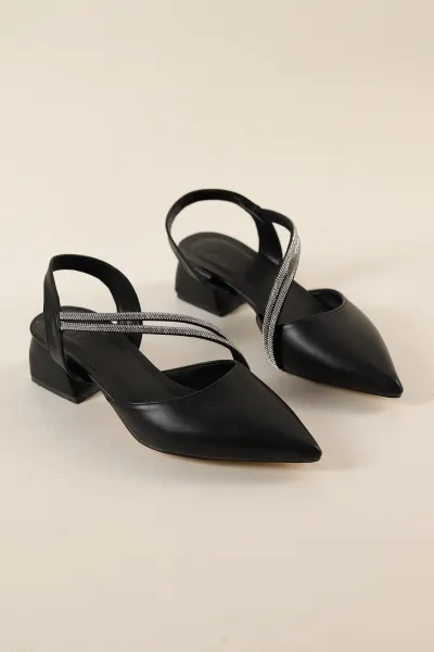 Siyah Çapraz Taş Bantlı Topuklu Ayakkabı 262360