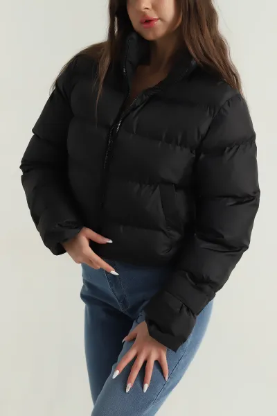 Siyah Cırtlı Kol Kadın Şişme Mont 401461