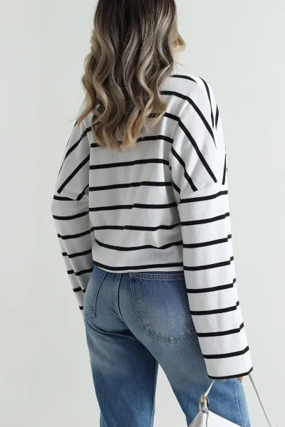 Siyah Çizgili Bisiklet Yaka Örme Kadın Sweat 495443