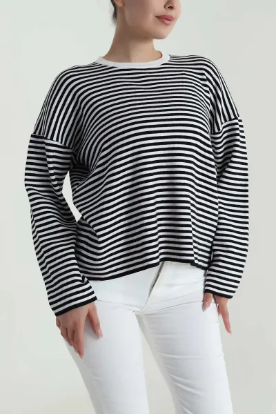 Siyah Çizgili Oversize Kadın Triko Kazak 487642