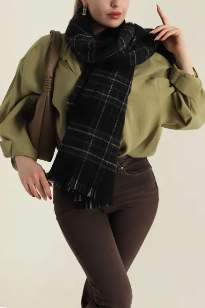siyah-desenli-kase-kadin-sal-425085