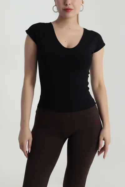 siyah-destekli-kadin-bluz-486208