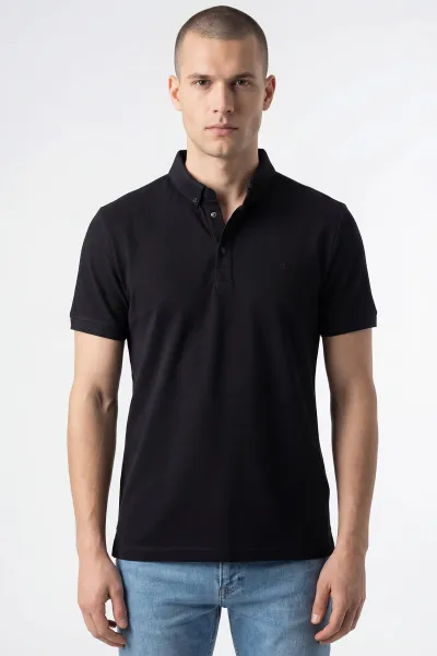 siyah-dugme-detayli-polo-yaka-likrali-erkek-tisort-449336