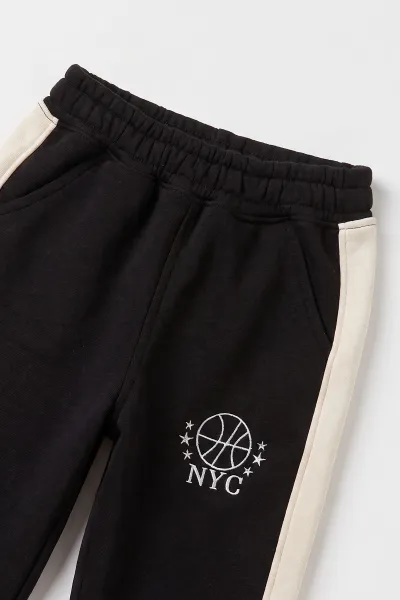 Siyah Ekru (5-12 Yaş) Süzene Brooklyn Nakışlı  Garnili 3 İp Şardonlu Erkek Çocuk Kışlık Takım 478786