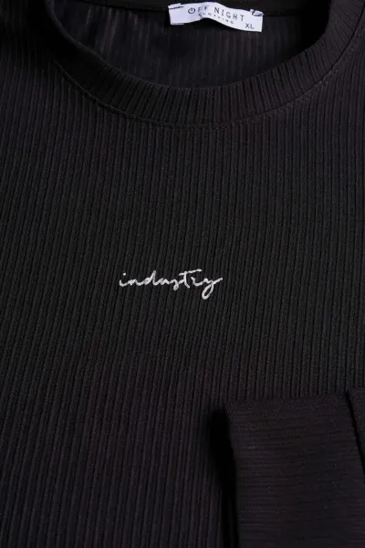 Siyah Fitilli Bisiklet Yaka Yazı Detaylı Erkek Sweatshirt 396227