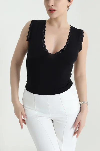 Siyah Güpürlü V Yaka Kolsuz Sandy Kadın Bluz 450762