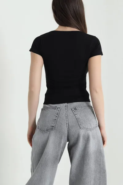 Siyah Kare Yaka Kısa Kol Kadın Body 439580