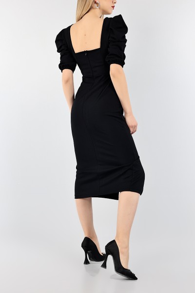 Siyah Kare Yaka Yırtmaçlı Elbise 96849