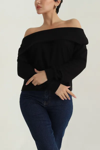 Siyah Kayık Yaka Raporlu Kadın Bluz 405208