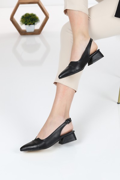 Siyah Kemerli Kare Topuklu Ayakkabı 96098