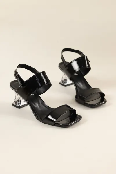 Siyah Kırışık Rugan Bilek Kemerli Şeffaf Topuklu Sandalet 259570