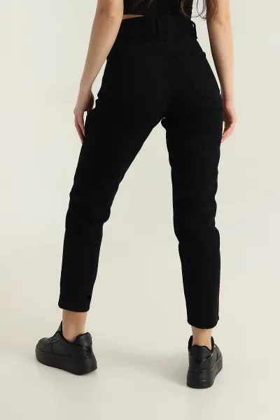 Siyah Lazer Kesim Mom Kadın Kot Pantolon 416180