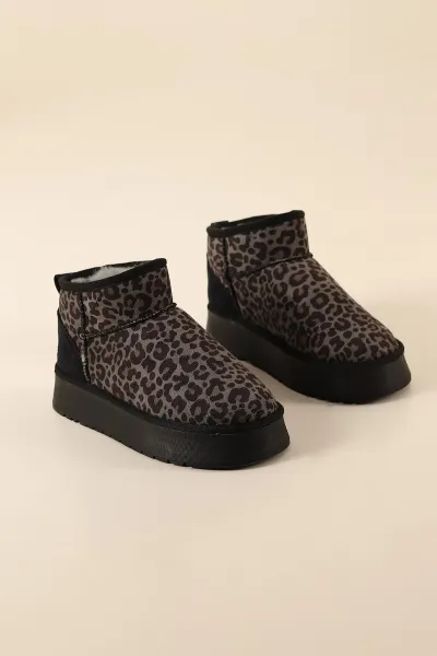 Siyah Leopar Desenli Süet Kalın Tabanlı İçi Tüylü Kadın Bot 315443