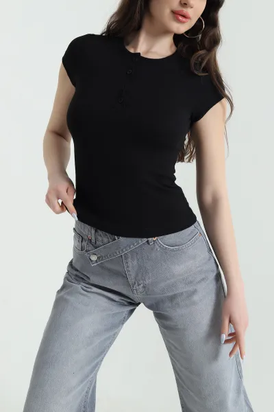 Siyah Likralı Düğmeli Kadın Bluz 445540