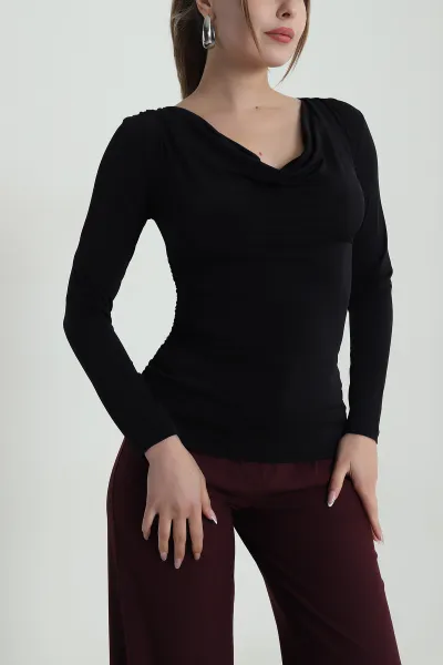 Siyah Önü Dökümlü Sandy Kadın Bluz 486970