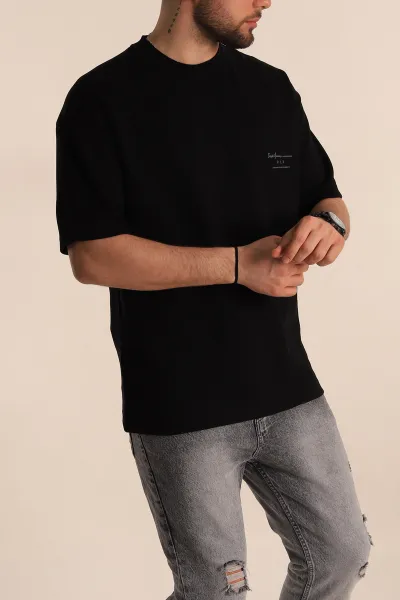 Siyah Oversize İki İp Kabartma Yazılı Erkek Tişört 266838