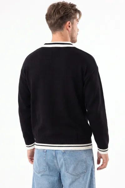 Siyah Oversize Yazı Detaylı Polo Yaka Erkek Triko Kazak 491833
