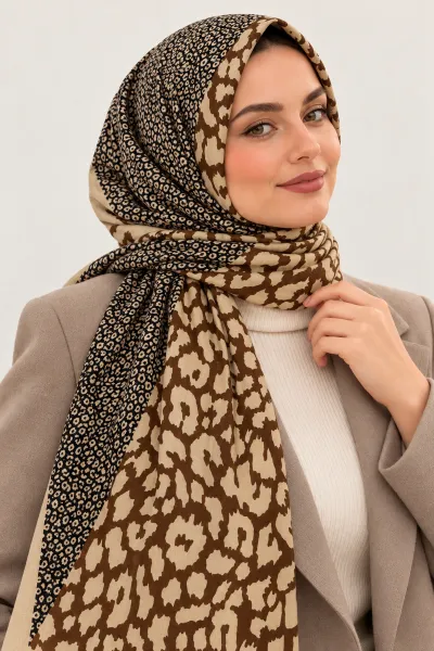 Siyah İthal Çift Tarafı Baskılı Patchwork Leopar Desenli Kadın Yumuşak Dokulu Şal 494116