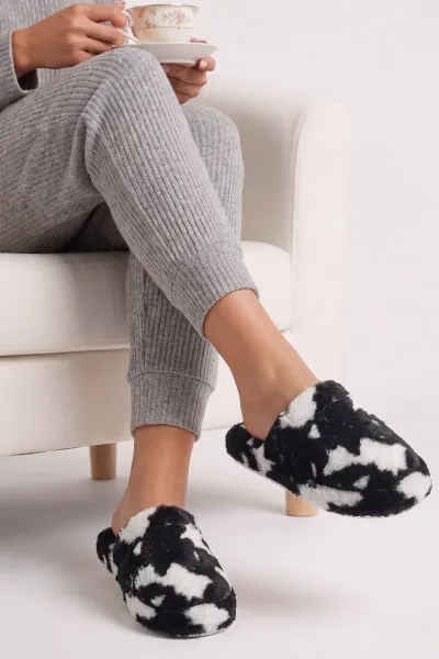 Siyah Peluş Önü Kapalı Kadın Ev Terliği 490921