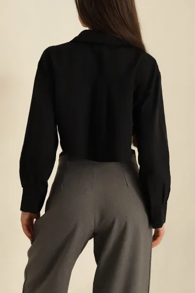 Siyah Poplin Kumaş Cepli Crop Gömlek 255666