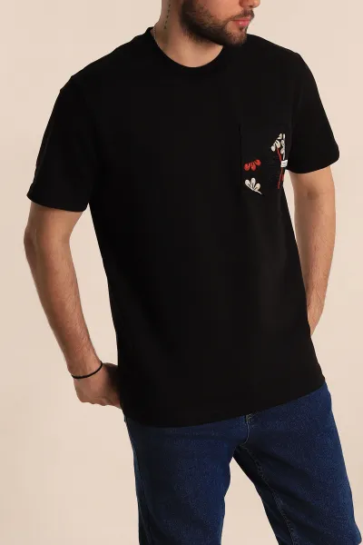 Siyah Regular Fit Nakışlı Cep Detaylı Erkek Tişört 270642