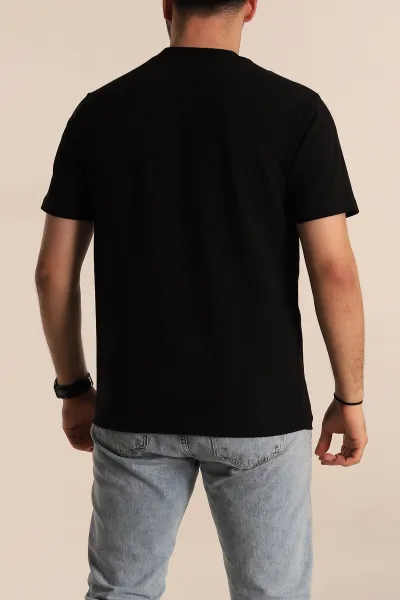 Siyah Regular Fit Plastik Baskı Detaylı Erkek Tişört 268110