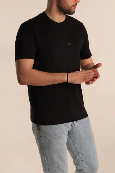 Siyah Regular Fit Plastik Baskı Detaylı Erkek Tişört 268143