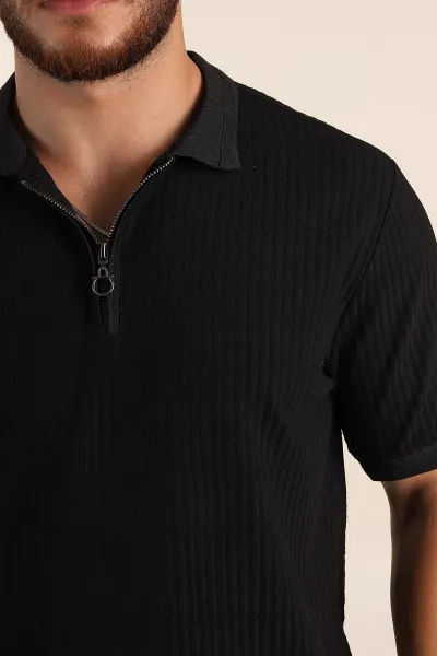 Siyah Relaxed Fit Çizgi Detaylı Fermuarlı Polo Yaka Erkek Tişört 370327