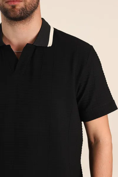 Siyah Relaxed Fit Çizgi Detaylı Polo Yaka Erkek Tişört 370319
