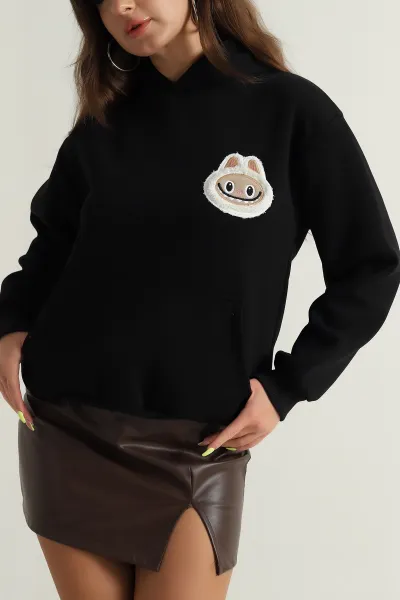 Siyah Şardonlu Nakışlı Üç İp Kadın Sweat 394808