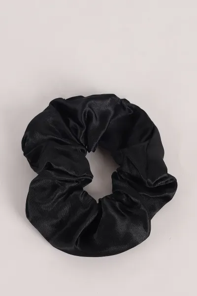 siyah-saten-simit-toka-363821