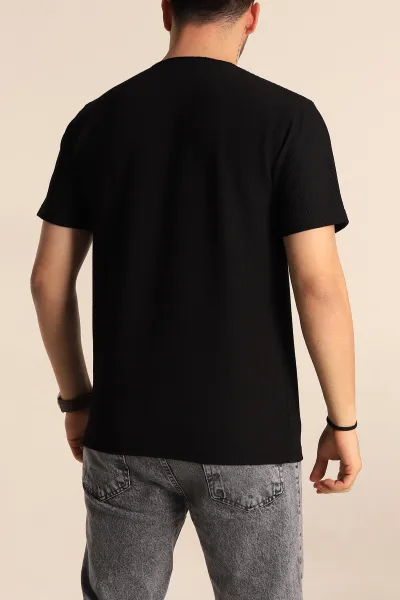 Siyah Slim Fit Petek Dokulu Cep Detaylı Geniş Yaka Erkek Tişört 257206