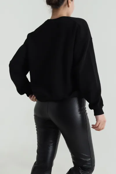 Siyah Süzene Nakışlı Şardonsuz Üç İp Kadın Sweat 486603