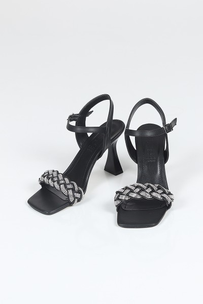 Siyah Taşlı Örgü Bantlı Bilek Kemerli Topuklu Sandalet 104575