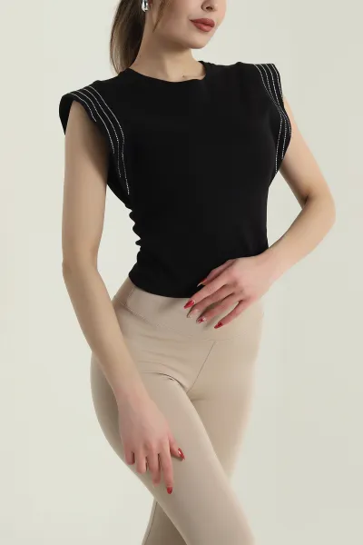 siyah-tasli-tasarim-kadin-bluz-428322