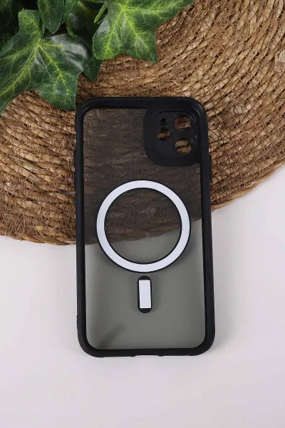 Siyah TeknoCase İPhone 11 Uyumlu Wesley Case Serisi Magsafe Özellikli Transparan Sert Silikon Telefon Kılıfı 430579
