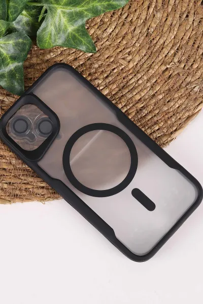 Siyah TeknoCase İphone 13 Uyumlu Matte Guard Serisi Lens Korumalı Silikon Telefon Kılıfı 472446