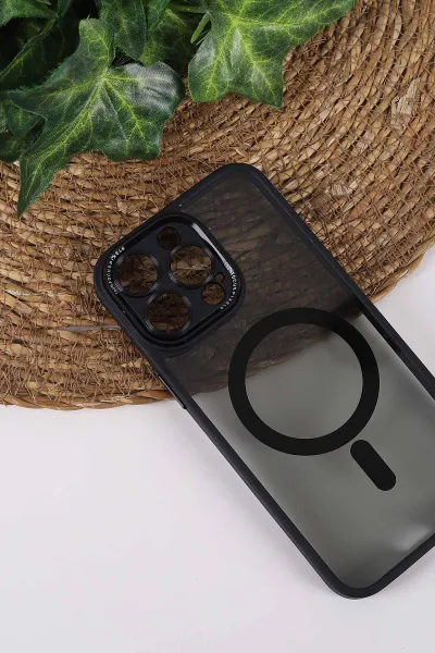 Siyah TeknoCase İPhone 15 Pro Max Uyumlu Wesley Case Serisi Magsafe Özellikli Transparan Sert Silikon Telefon Kılıfı 430607