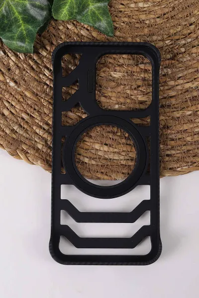 Siyah TeknoCase İPhone 15 Pro Uyumlu Creative Fiber Case Serisi Lens Hediyeli Vakumlu Sert Silikon Telefon Kılıfı 430909