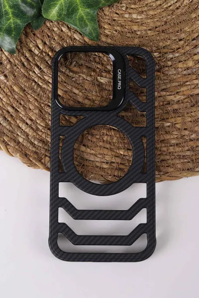 Siyah TeknoCase İPhone 16 Pro Uyumlu Creative Fiber Case Serisi Lens Hediyeli Vakumlu Sert Silikon Telefon Kılıfı 430921