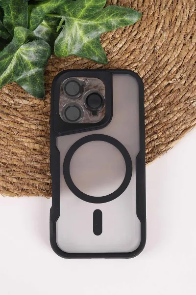 Siyah TeknoCase İphone 16 Pro Uyumlu Matte Guard Serisi Lens Korumalı Silikon Telefon Kılıfı 472475