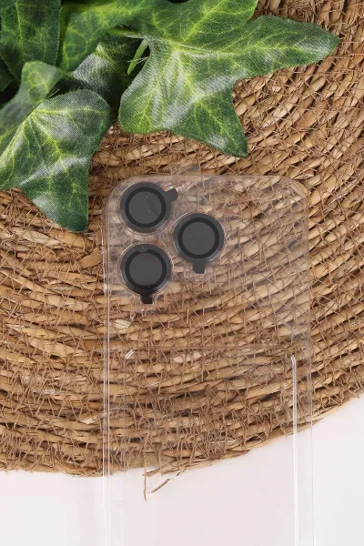 Siyah TeknoCase İphone 16 Pro Uyumlu Matte Guard Serisi Lens Korumalı Silikon Telefon Kılıfı 472475