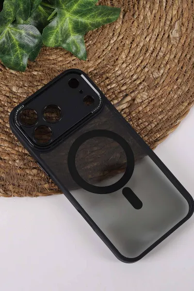 Siyah TeknoCase İPhone 17 Pro Max Uyumlu Wesley Case Serisi Magsafe Özellikli Transparan Sert Silikon Telefon Kılıfı 430671