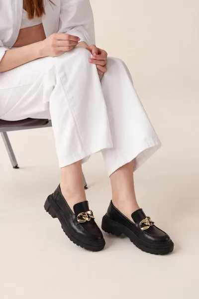 Siyah Toka Detaylı Kadın Loafer Ayakkabı 431575
