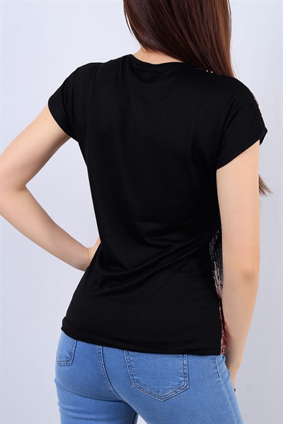 Siyah V Yaka Pul İşlemeli Bayan Tişört 14809B