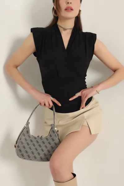 Siyah Vatkalı Pileli Likralı Sandy Bluz 337534