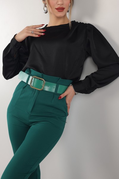 Siyah Yakası Pileli Saten Bluz 153354