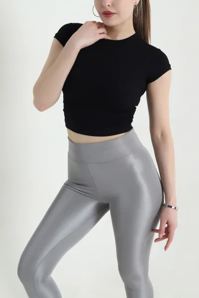 Siyah Yanları Büzgülü Buzzy Kadın Crop 440366